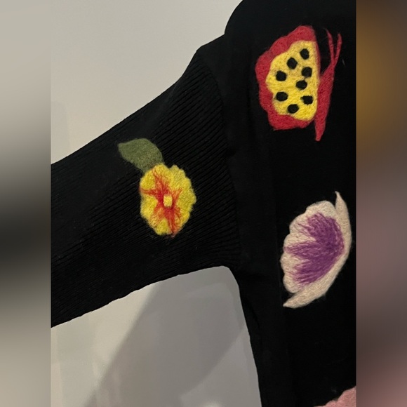 Gabby Isabella Sweater - Picture 5 of 10